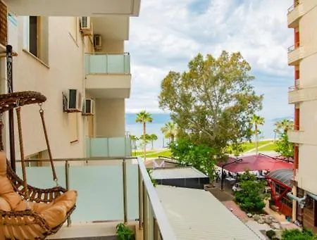 Stefanos Lungomare Apartment Vlore Exterior photo